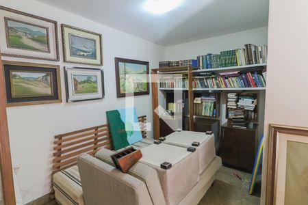 Casa de condomínio à venda com 420m², 4 quartos e 5 vagas Casa de condomínio à venda com 420m², 4 quartos e 5 vagasSalão de festas