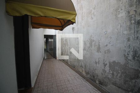 Casa para alugar com 78m², 2 quartos e 1 vagaCorredor
