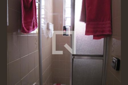 Casa à venda com 110m², 4 quartos e 4 vagasCasa 2 - Banheiro 1