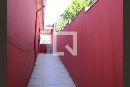 Casa à venda com 110m², 4 quartos e 4 vagasQuintal Lateral