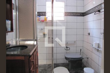 Casa à venda com 110m², 4 quartos e 4 vagasBanheiro - Casa 1
