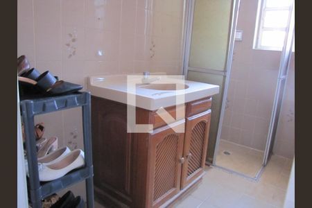 Casa à venda com 110m², 4 quartos e 4 vagasCasa 2 - Banheiro 2