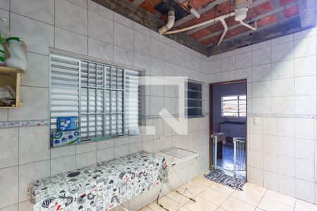 Casa à venda com 287m², 6 quartos e 5 vagas Casa à venda com 287m², 6 quartos e 5 vagasÁrea de Serviço