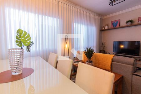 Sala de casa de condomínio para alugar com 2 quartos, 115m² em Jardim Alvorada, Sorocaba