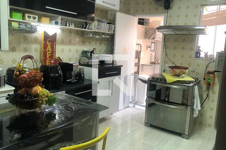 Apartamento à venda com 100m², 2 quartos e 1 vagaCozinha