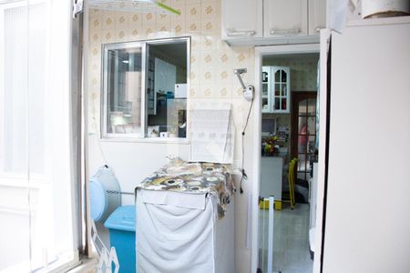 Apartamento à venda com 100m², 2 quartos e 1 vagaÁrea de Serviço