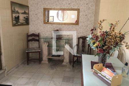 Apartamento à venda com 100m², 2 quartos e 1 vagaÁrea comum