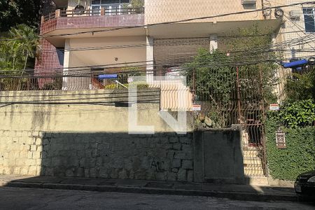 Apartamento à venda com 100m², 2 quartos e 1 vagaFachada