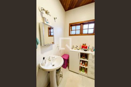 Casa à venda com 238m², 3 quartos e 3 vagas Casa à venda com 238m², 3 quartos e 3 vagasBanheiro da Suíte 2