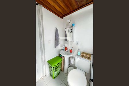 Casa à venda com 238m², 3 quartos e 3 vagas Casa à venda com 238m², 3 quartos e 3 vagasBanheiro da Suíte 1