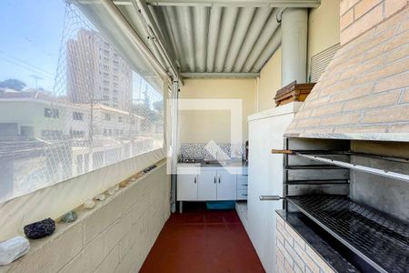 Casa à venda com 238m², 3 quartos e 3 vagas Casa à venda com 238m², 3 quartos e 3 vagasChurrasqueira