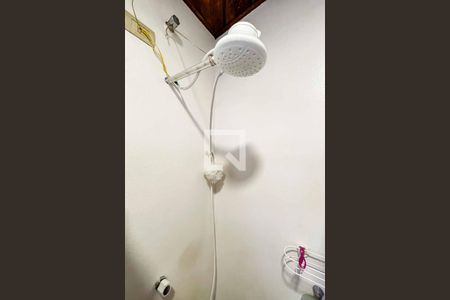 Casa à venda com 238m², 3 quartos e 3 vagas Casa à venda com 238m², 3 quartos e 3 vagasBanheiro da Suíte 2