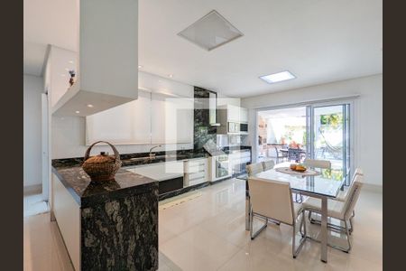 Casa à venda com 458m², 4 quartos e 5 vagas