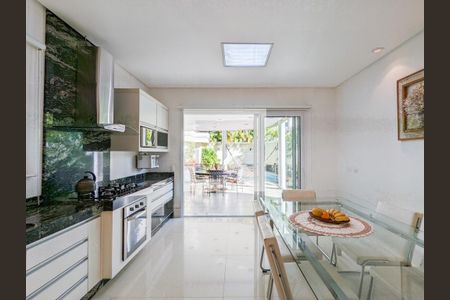 Casa à venda com 458m², 4 quartos e 5 vagas