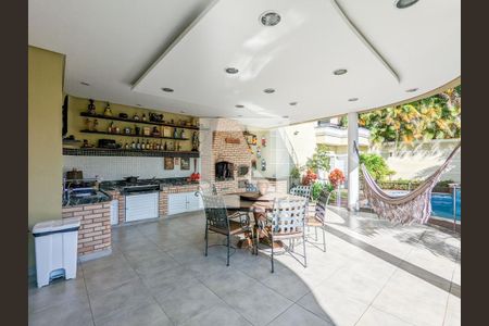 Casa à venda com 458m², 4 quartos e 5 vagas