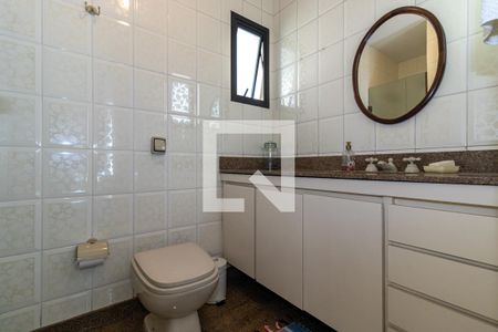 Apartamento à venda com 242m², 4 quartos e 4 vagas Apartamento à venda com 242m², 4 quartos e 4 vagasSuíte 2