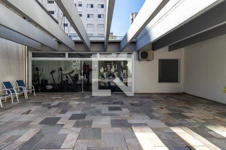 Apartamento à venda com 242m², 4 quartos e 4 vagas Apartamento à venda com 242m², 4 quartos e 4 vagasÁrea comum