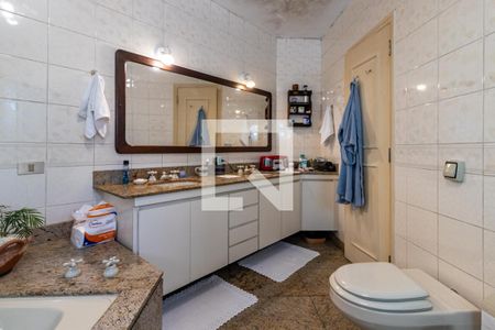 Apartamento à venda com 242m², 4 quartos e 4 vagas Apartamento à venda com 242m², 4 quartos e 4 vagasSuíte 4