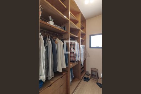 Apartamento à venda com 242m², 4 quartos e 4 vagas Apartamento à venda com 242m², 4 quartos e 4 vagasSuíte 4