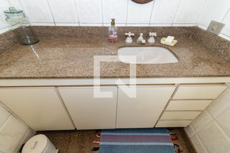 Apartamento à venda com 242m², 4 quartos e 4 vagas Apartamento à venda com 242m², 4 quartos e 4 vagasSuíte 2