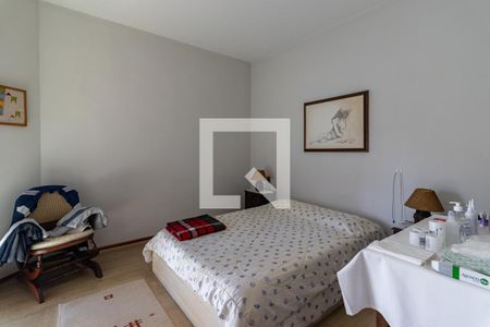 Apartamento à venda com 242m², 4 quartos e 4 vagas Apartamento à venda com 242m², 4 quartos e 4 vagasSuíte 4