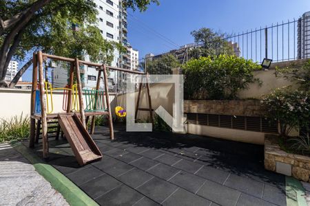 Apartamento à venda com 242m², 4 quartos e 4 vagas Apartamento à venda com 242m², 4 quartos e 4 vagasÁrea comum