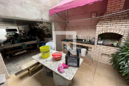 Casa à venda com 200m², 4 quartos e 4 vagas Casa à venda com 200m², 4 quartos e 4 vagasChurrasqueira/Lavanderia