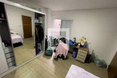 Casa à venda com 200m², 4 quartos e 4 vagas Casa à venda com 200m², 4 quartos e 4 vagasQuarto 2