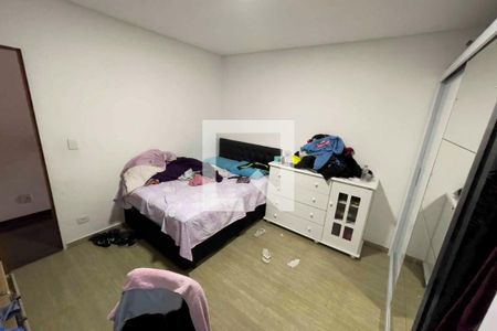 Casa à venda com 200m², 4 quartos e 4 vagas Casa à venda com 200m², 4 quartos e 4 vagasQuarto 2