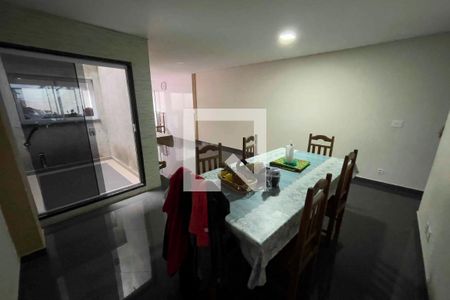 Casa à venda com 200m², 4 quartos e 4 vagas Casa à venda com 200m², 4 quartos e 4 vagasSala de Jantar