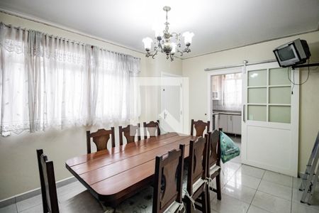 Casa à venda com 349m², 4 quartos e 3 vagas Casa à venda com 349m², 4 quartos e 3 vagasSala de Jantar