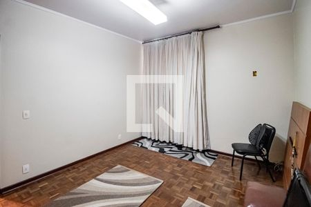 Casa à venda com 349m², 4 quartos e 3 vagas Casa à venda com 349m², 4 quartos e 3 vagasQuarto 01 Segundo Andar