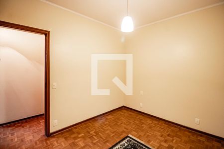 Casa à venda com 349m², 4 quartos e 3 vagas Casa à venda com 349m², 4 quartos e 3 vagasQuarto 02 Segundo Andar