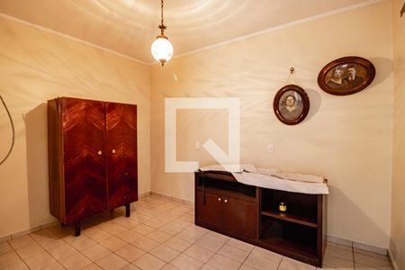 Casa à venda com 349m², 4 quartos e 3 vagas Casa à venda com 349m², 4 quartos e 3 vagasQuarto de Serviço