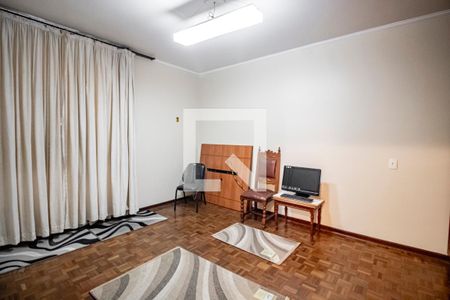 Casa à venda com 349m², 4 quartos e 3 vagas Casa à venda com 349m², 4 quartos e 3 vagasQuarto 01 Segundo Andar