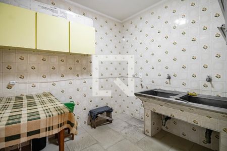 Casa à venda com 349m², 4 quartos e 3 vagas Casa à venda com 349m², 4 quartos e 3 vagasÁrea de Serviço