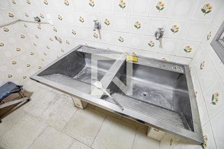 Casa à venda com 349m², 4 quartos e 3 vagas Casa à venda com 349m², 4 quartos e 3 vagasÁrea de Serviço - Tanque