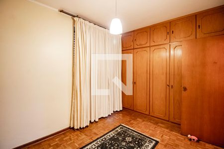 Casa à venda com 349m², 4 quartos e 3 vagas Casa à venda com 349m², 4 quartos e 3 vagasQuarto 02 Segundo Andar