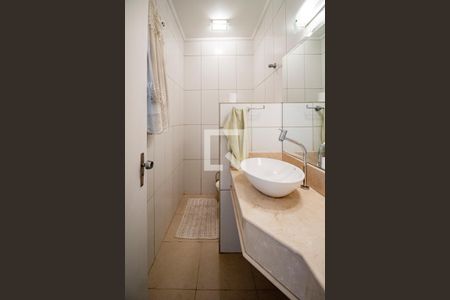 Casa à venda com 349m², 4 quartos e 3 vagas Casa à venda com 349m², 4 quartos e 3 vagasLavabo