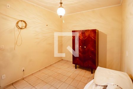 Casa à venda com 349m², 4 quartos e 3 vagas Casa à venda com 349m², 4 quartos e 3 vagasQuarto de Serviço