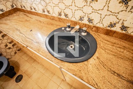 Casa à venda com 349m², 4 quartos e 3 vagas Casa à venda com 349m², 4 quartos e 3 vagasBanheiro 01 Segundo Andar - Torneira