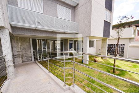 Apartamento à venda com 64m², 2 quartos e 2 vagasEntrada