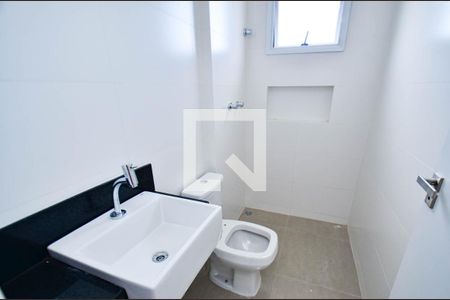 Apartamento à venda com 64m², 2 quartos e 2 vagasBanheiro social