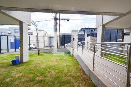 Apartamento à venda com 64m², 2 quartos e 2 vagasEntrada