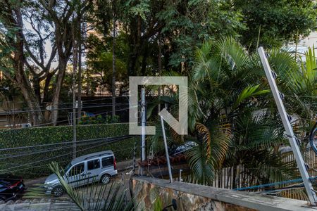 Casa à venda com 280m², 3 quartos e 4 vagas Casa à venda com 280m², 3 quartos e 4 vagasSacada