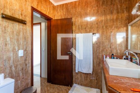 Casa à venda com 280m², 3 quartos e 4 vagas Casa à venda com 280m², 3 quartos e 4 vagasBanheiro Quarto 2