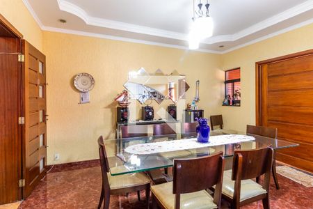 Casa à venda com 280m², 3 quartos e 4 vagas Casa à venda com 280m², 3 quartos e 4 vagasSala de Jantar