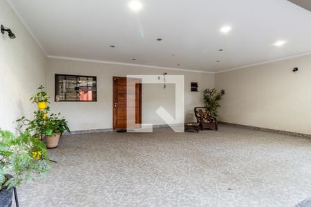 Casa à venda com 280m², 3 quartos e 4 vagas Casa à venda com 280m², 3 quartos e 4 vagasGaragem