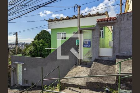 Casa à venda com 93m², 2 quartos e sem vaga Casa à venda com 93m², 2 quartos e sem vagaFachada