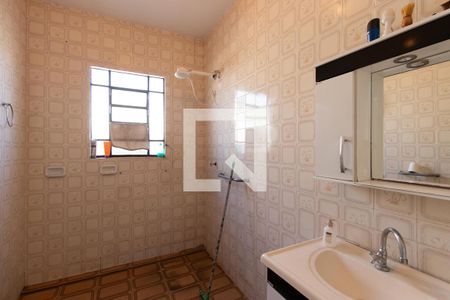 Casa à venda com 180m², 3 quartos e 2 vagas Casa à venda com 180m², 3 quartos e 2 vagasBanheiro Social